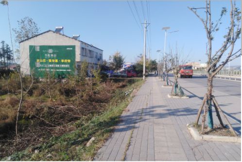 来宾书山南院墙体广告