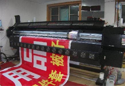 来宾喷绘广告分辨率是多少？